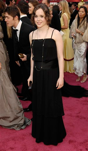 Illustration for article titled "Fishy" Is Fabulous: Oscar Fashion 2008